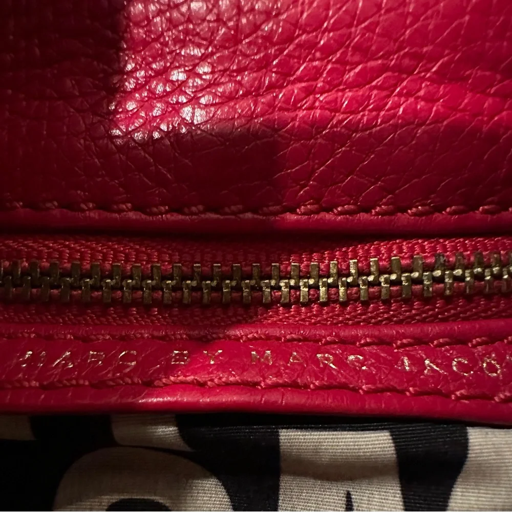 Marc Jacobs Red Leather Hobo Bag - Picture 7 of 8